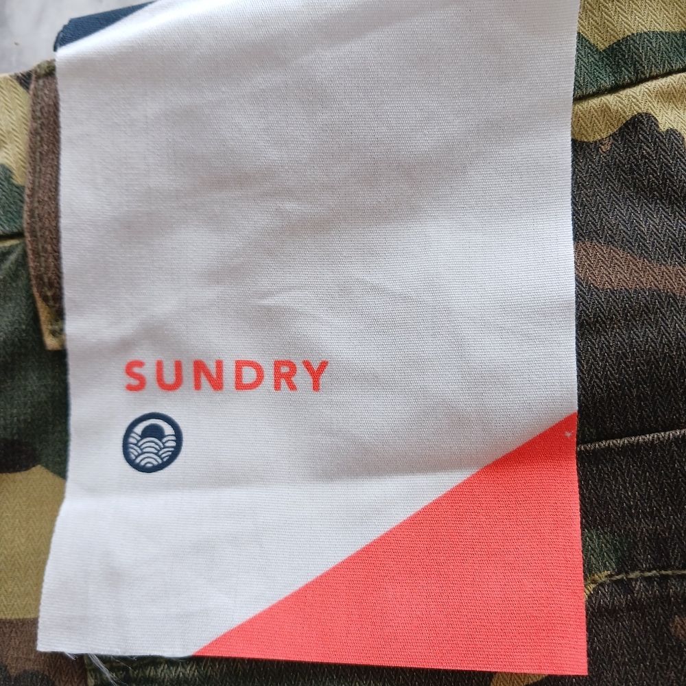 Sundry camouflage rainbow detail jogger jeans w zipper ankle size 30 NWT - Picture 14 of 14
